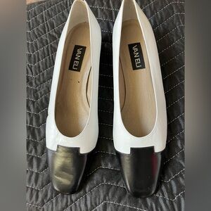Vaneli Pumps